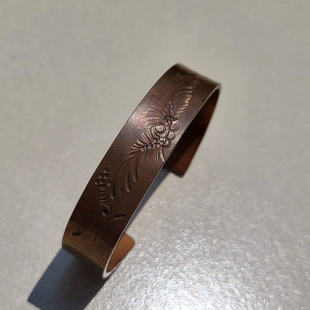 Vintage Brass Etched Floral Cuff Bracelet Bronze Tone Botanical Pattern